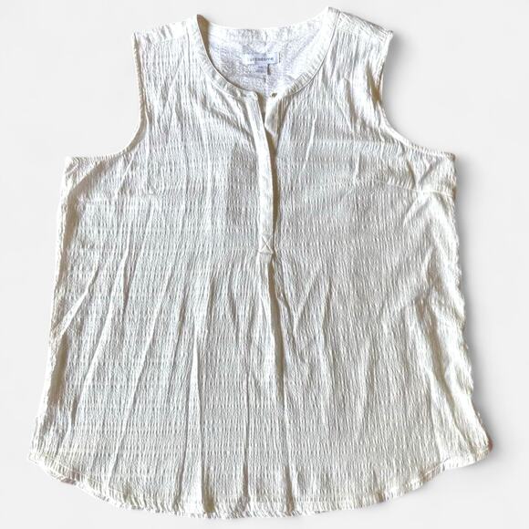 Liz Claiborne Tops - Liz Claiborne textured white henley popover – XXL‎